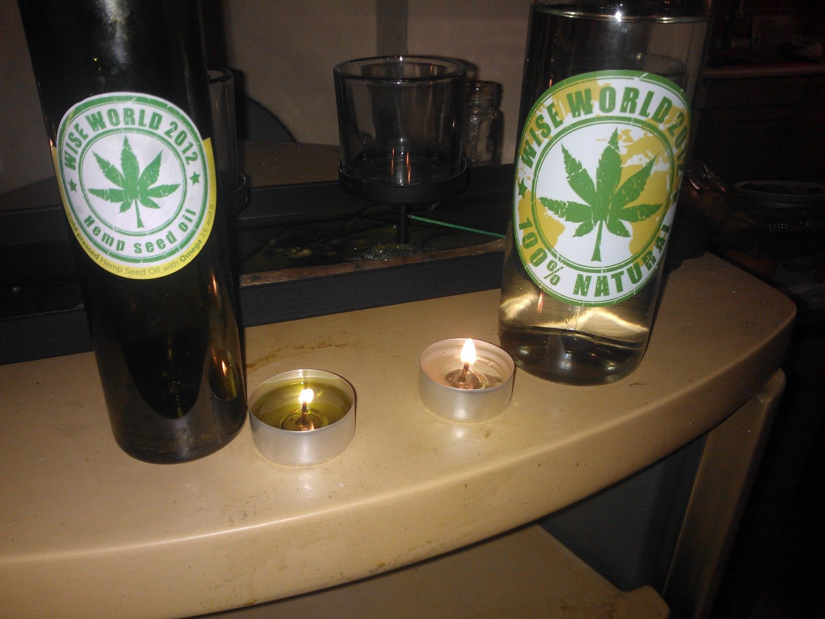Wise World 2012 — konopljino seme olje in 100% natural etanol, 2014. Dvojna moč: hrana + gorivo.