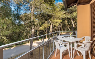 Balkon — pogled na naselje
